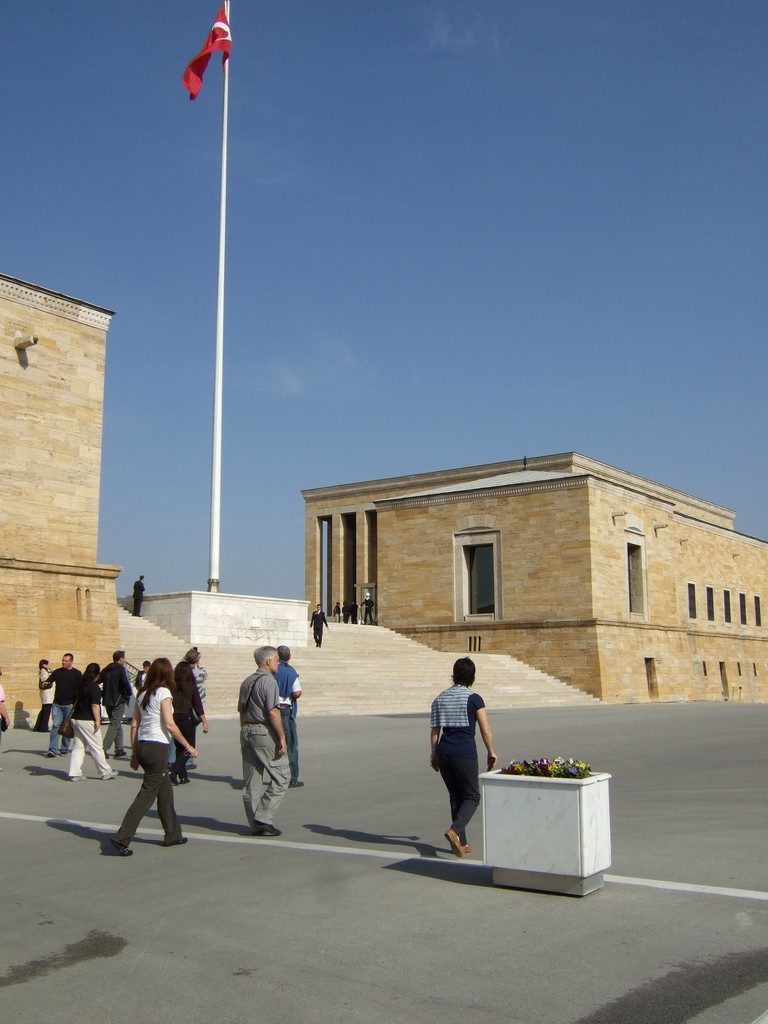  El Mausoleo de Atatürk, en Ankara -Turquía-
